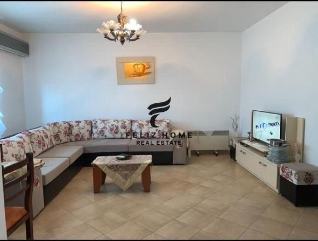 SHITET APARTAMENT 1+1 ISH STACIONI I TRENIT 16.000.000 LEKE