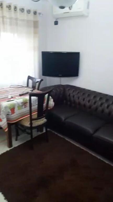 Vasil shanto 1+1 apartament me qira
