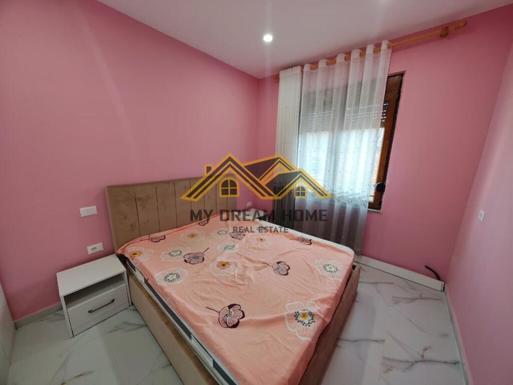 APARTAMENT 1+1 NE QENDER DURRES, PER SHITJE!