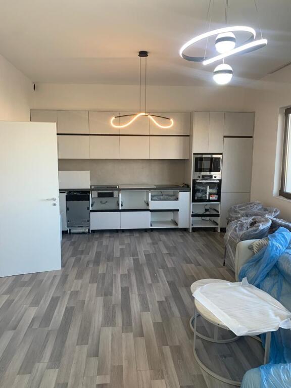 Super ap 1+1 ne vasil shanto ( universiteti shkencave )