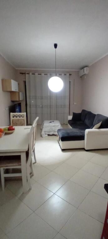 Jepet me qira 1+1 Kompleksi Panorama 600€