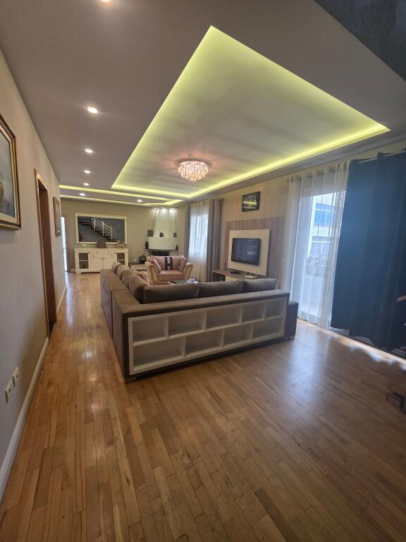 Duplex for rent, Jordan Misja Street