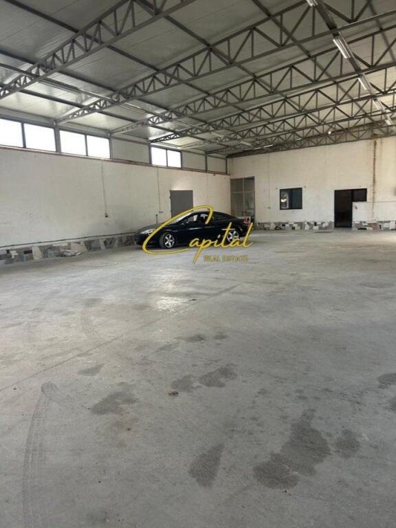 MAGAZINA ME QIRA 700 M2 KINOSTUDIO 3.500 EURO