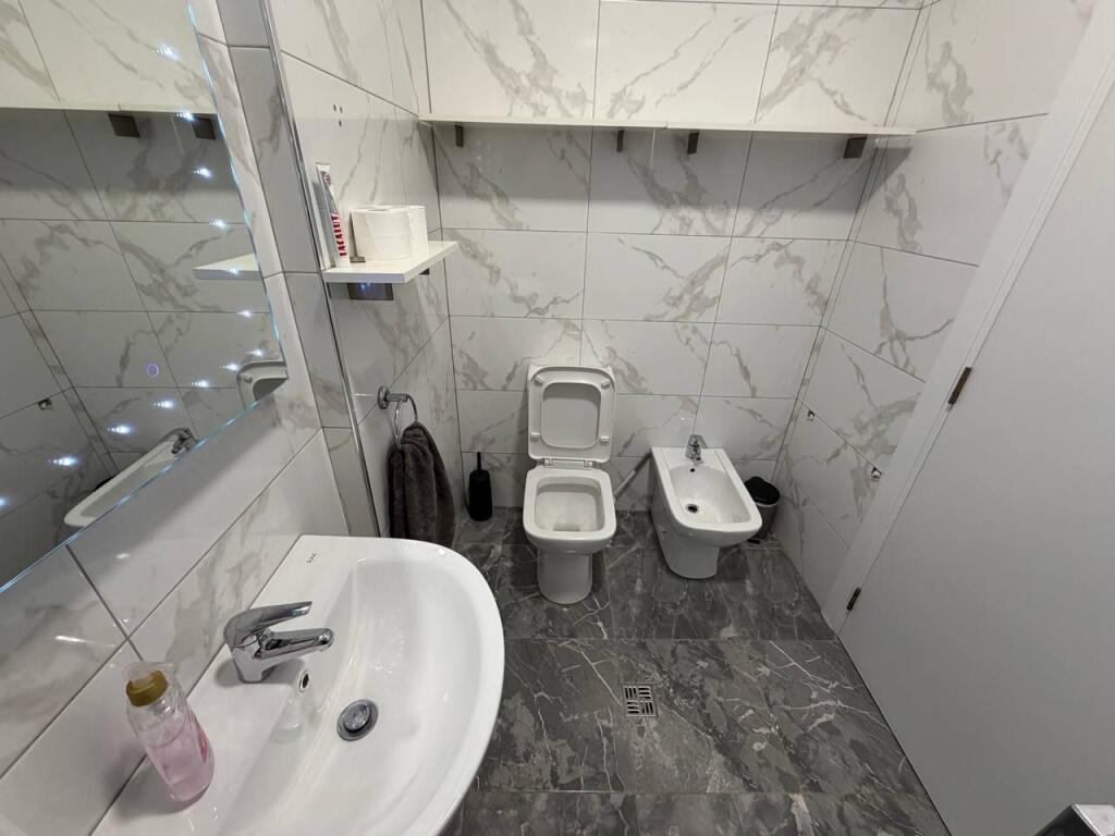 Appartamento 2+1 in affitto presso il Comune di Parigi.