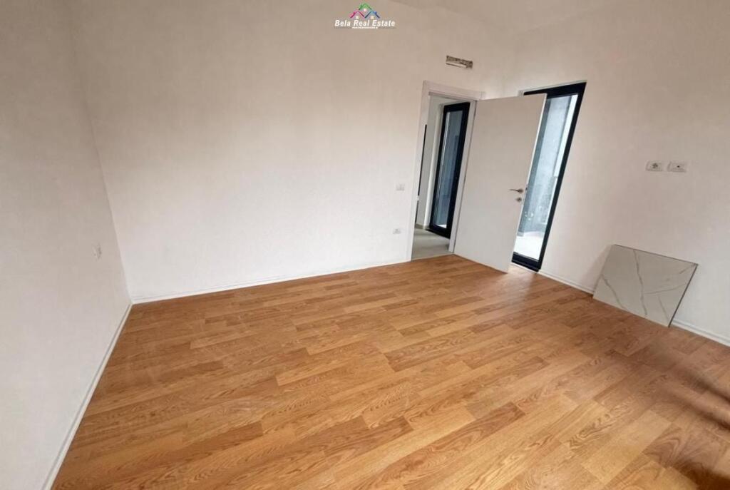 Office For Rent at Barricades Street (ID BZ2789) Tirana