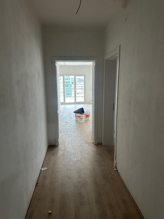Apartament me Qera ne Zogun e Zi per Zyre