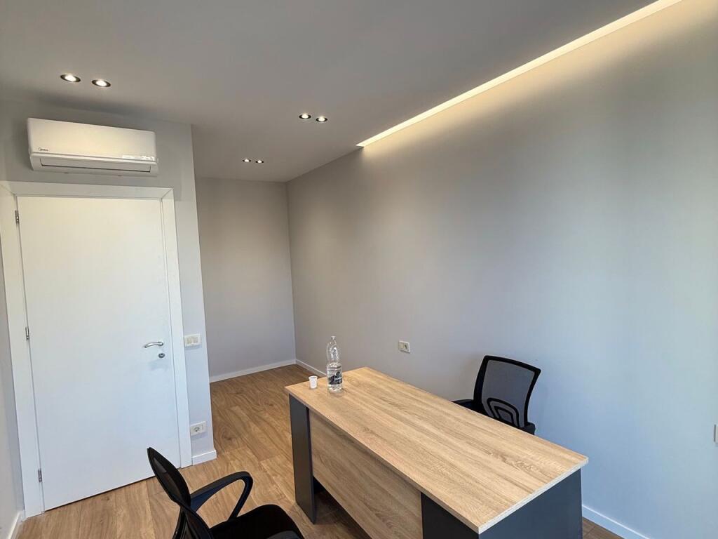 ZYRE ME QERA 69 M2 MINE PEZA 700 EURO