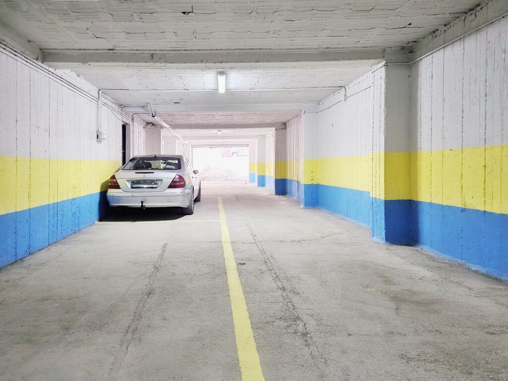 Shitje | Garazhd | Rruga Ali Demi Pallati Mbrapa Sofi| 16000 €