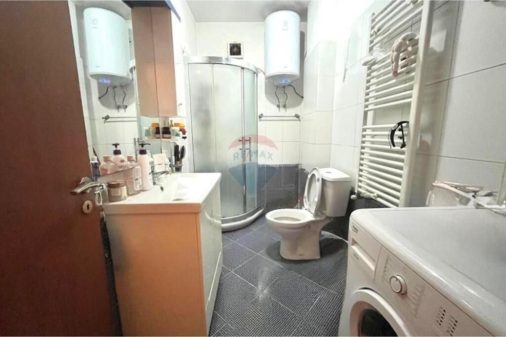 Apartament 1+1 prane Qendres Kristal Center