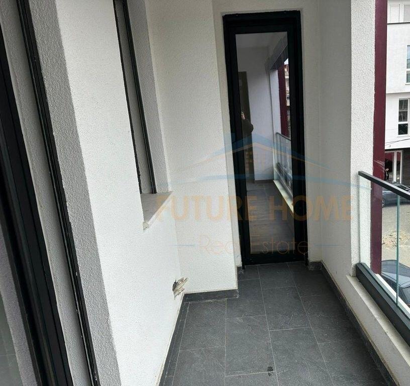 Rent, Apartment 2+1+2, Paris Commune, Tirana