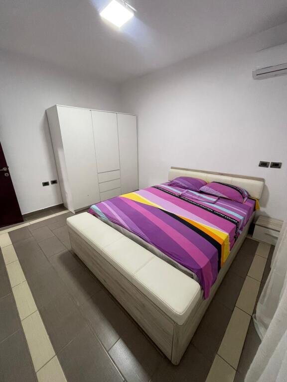 APARTAMENT ME QERA 1+1 RRUGA E DURRESIT 600 EURO