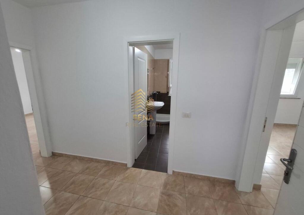 In vendita, Appartamento 1+1+BLK, 21 Dhjetori, 127,000 Euro