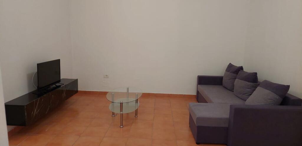 For rent Apartment 2+1+2, Astir Fratari complex opposite the Playground 450 thousand leke