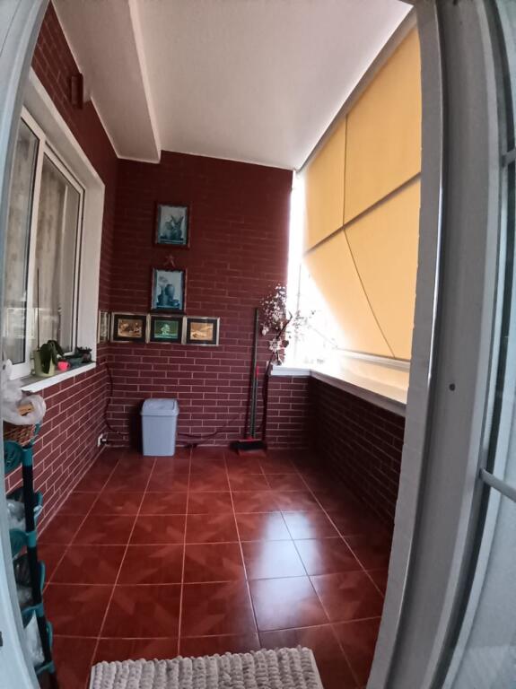 Apartament 2+1+2 per shitje , Shkolla Baletit