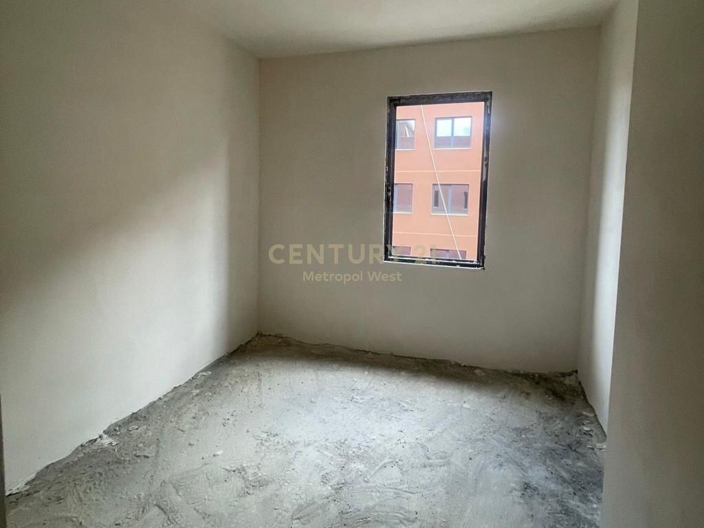 Apartament 2+1+2 per Shitje, Kompleksi Xheluks 165,750 €