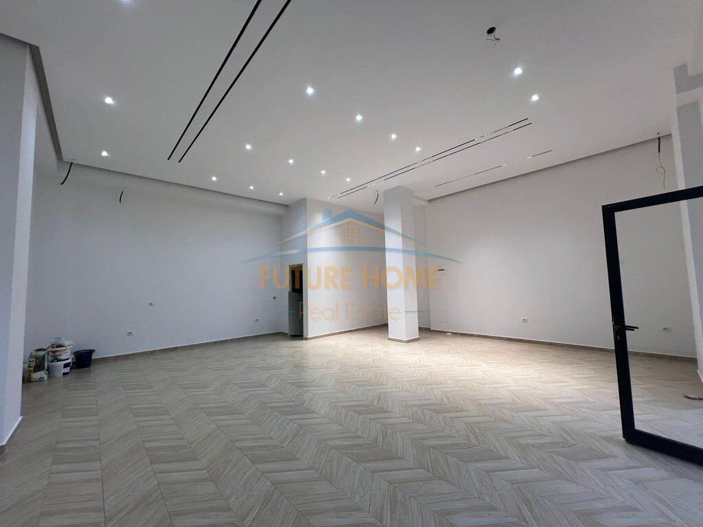 Qera, Ambient biznesi, Rezidenca Oasis, Unaza e Re, Tiranë..