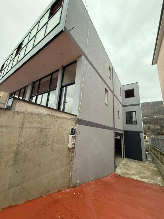 BUSINESS BUILDING FOR RENT 700 M2 TEG 4500 EURO