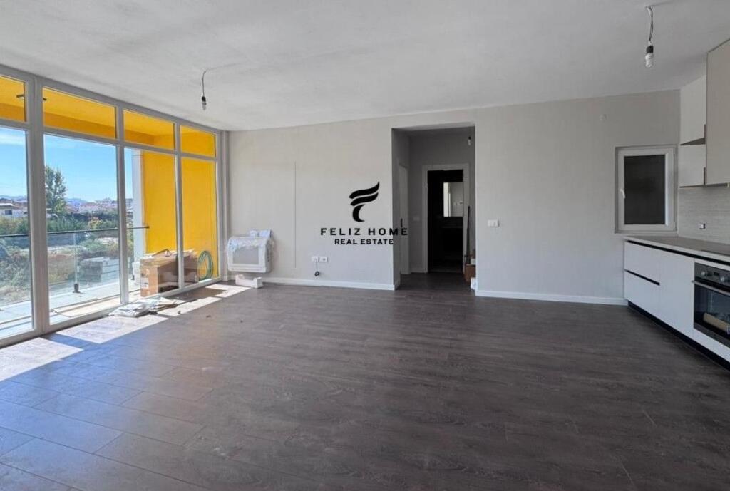 ZYRE ME QERA 2+1+2 BULEVARDI I RI 70.000 LEKE