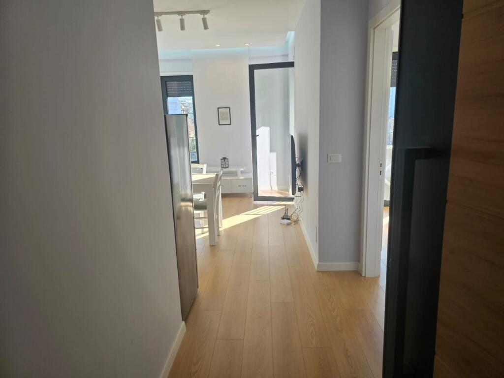 Jepet Me Qera Apartament 1+1+1 Ballkon