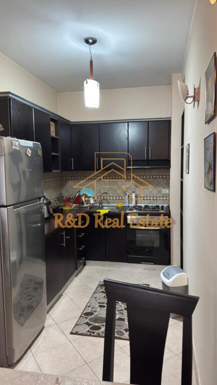 🏠 SHTËPI NË SHITJE – Rruga Sule Bega (Shkolla e Kuqe)