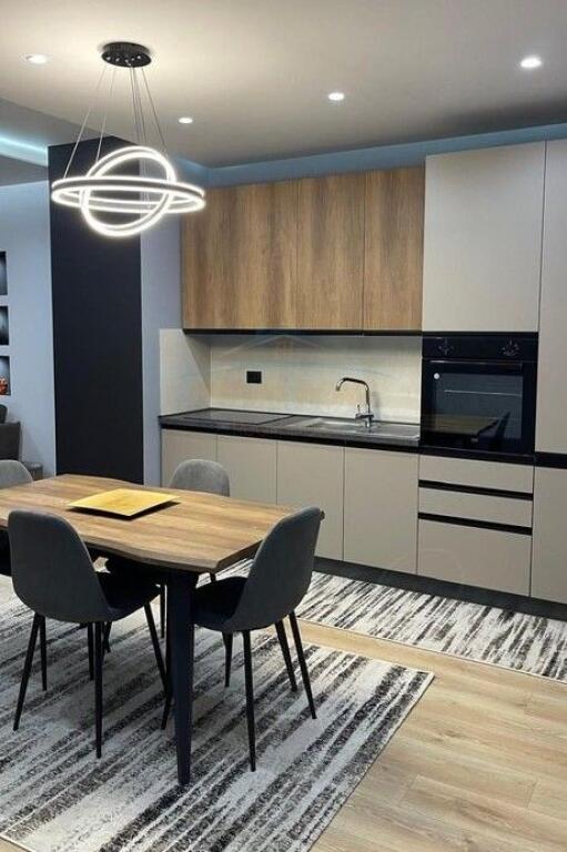 Qera, Apartament 2+1+2 , Unaza e Re, Tirane