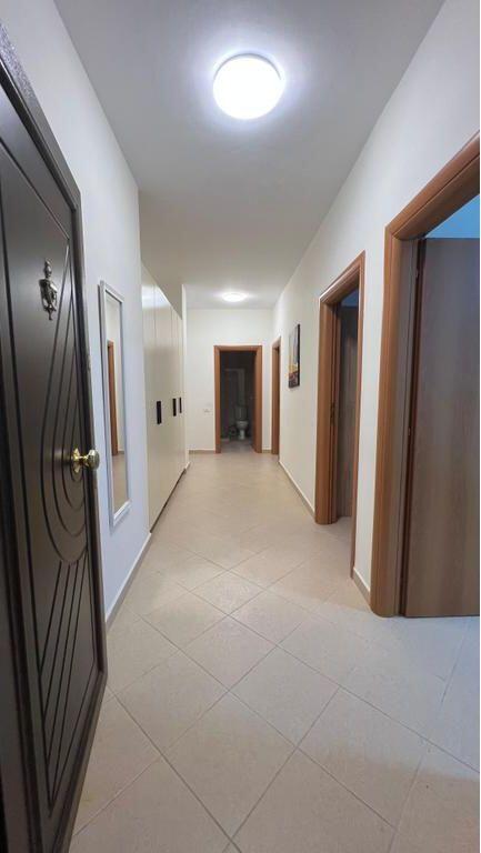 Shitet Apartament 2+1 ne Shkoze 92 m² + Verandë 40 m²!