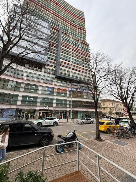 Office space for rent near Coin/RTSh