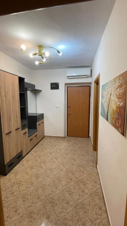 APARTAMENT ME QERA 1+1 MYSLYM SHYRI 55.000 LEKE