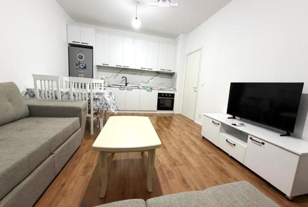 Appartamento In Affitto 1+1+Posto Auto A Astir (ID B2101426) Tirana