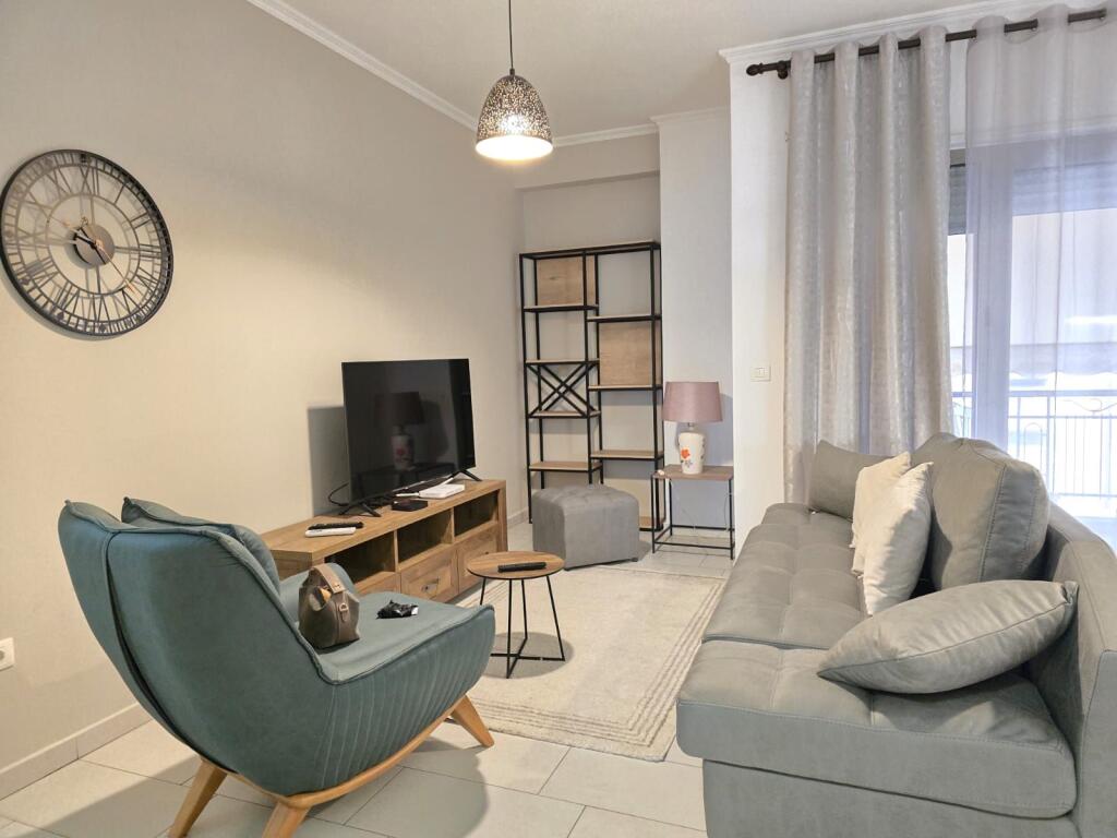 APARTAMENT 2+1 KOMPLEKLSI DELIJORGJI
