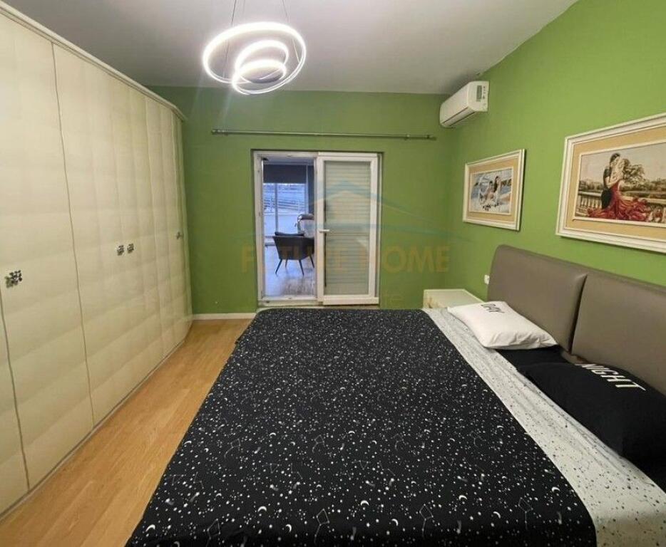 Qera, Apartament 2+1+2, Kristal Center, Komuna e Parisit, Tirane