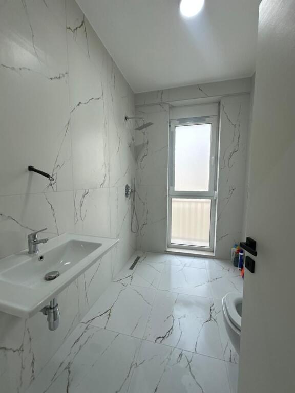 🏡 Jepet me qira – Apartament 2+1+2