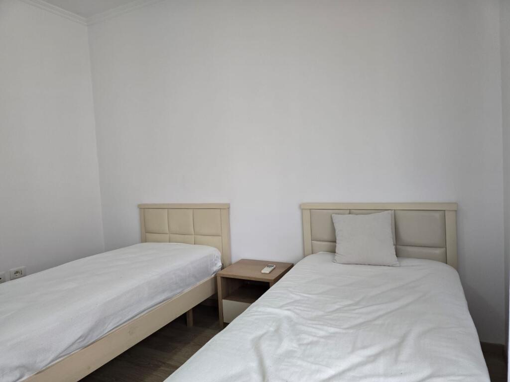 APARTAMENT 2+1 KOMPLEKLSI DELIJORGJI