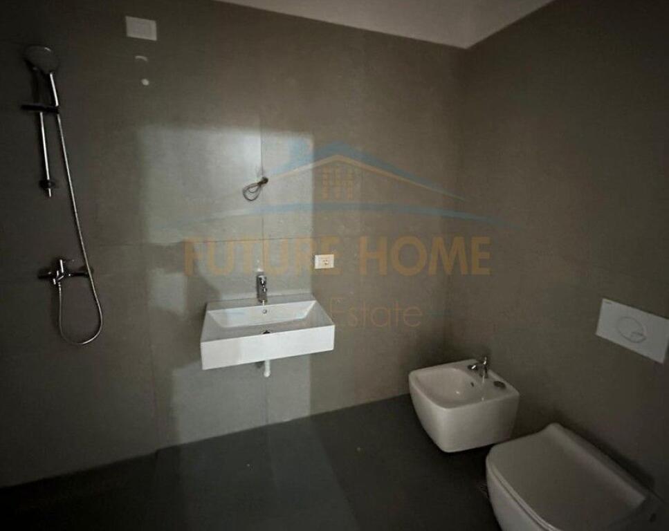 Rent, Apartment 2+1+2, Paris Commune, Tirana