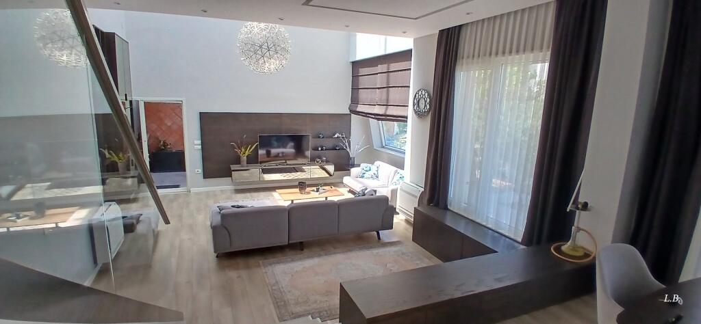 Vilë Luksoze me Pishinë – Rezidenca Kodra e Diellit 2