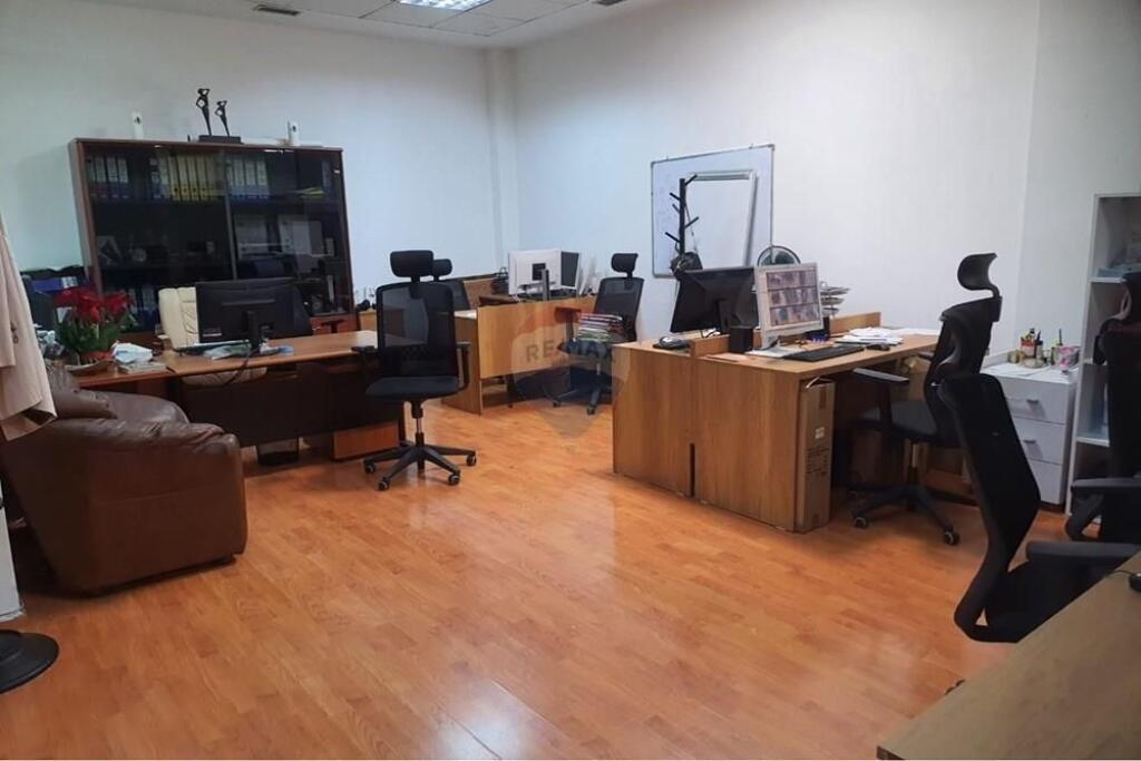 ZYRE PER QIRA QENDRA CONDOR !