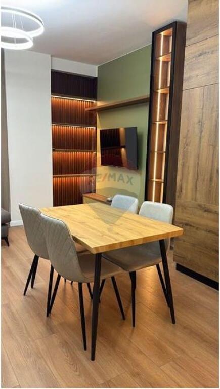 RENT APARTMENT 1+1 PARIS COMMUNE !