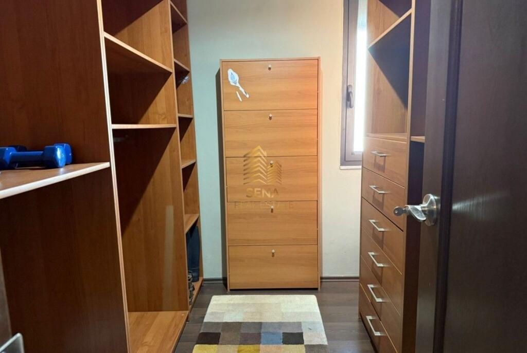 Shitet, Apartament 2+1, Yzbersiht, 14,100,000 Leke