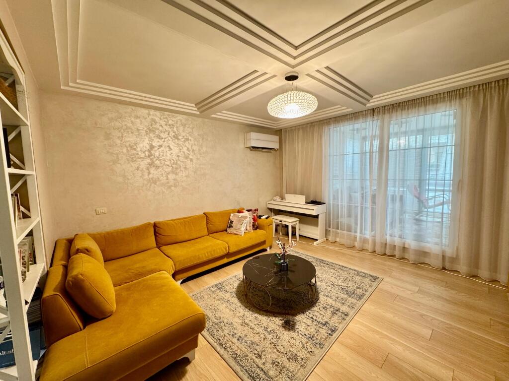 Ap 2+1 tek dinastia per qera