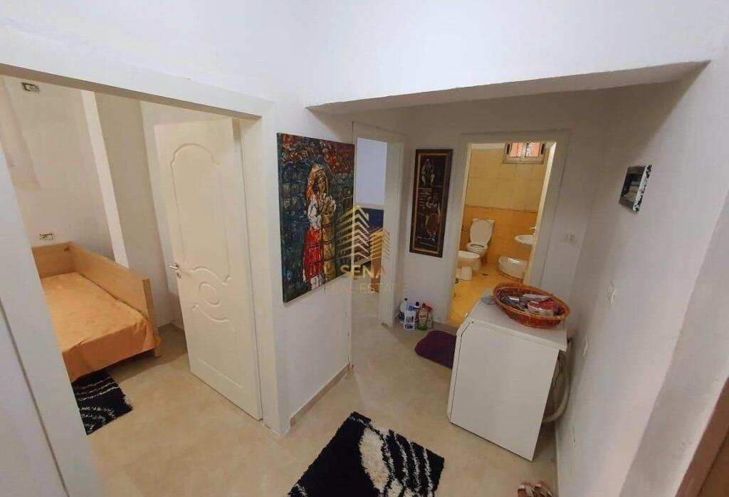 Shitet, Apartament 2+1+Verand+Depo, Xhamia e Tabakeve, 140,000 Euro