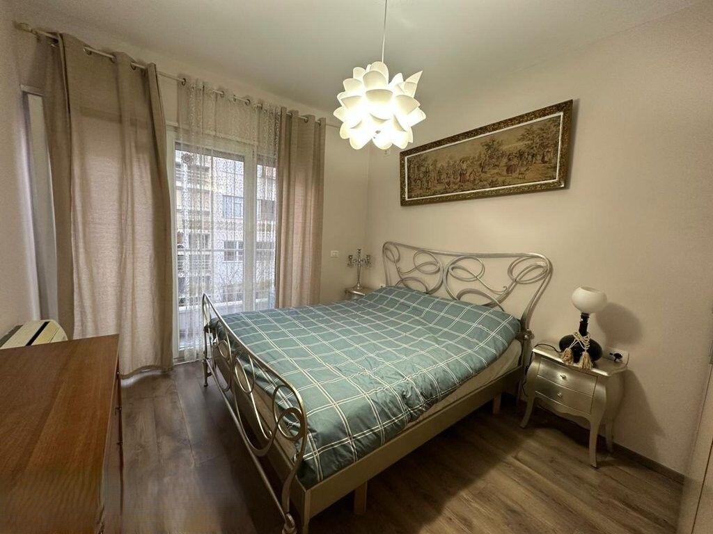 Apartament 2+1 Per Qira Prane Rruges Kosovareve! 800 € /Muaj