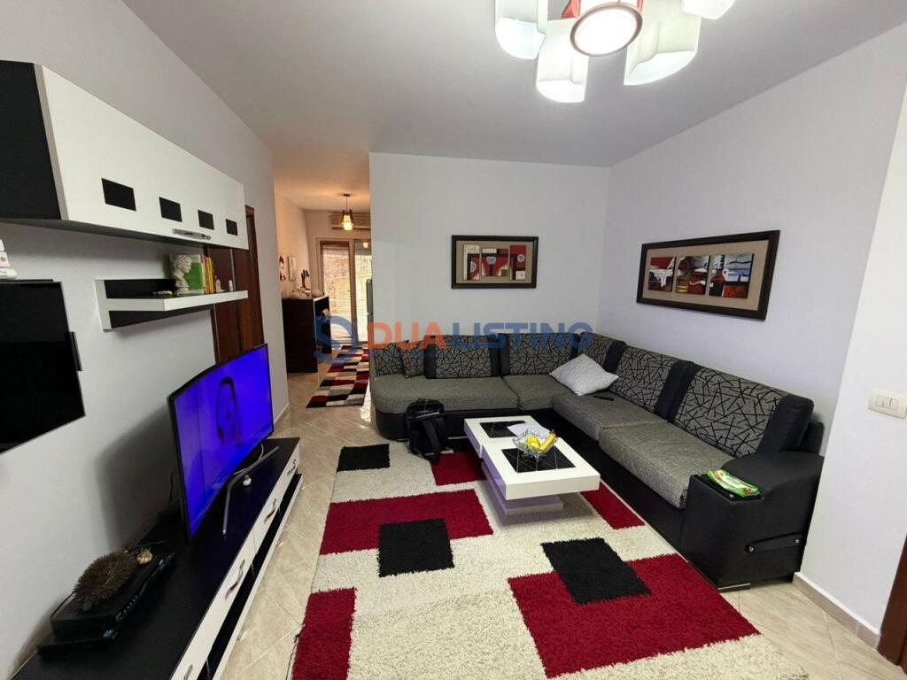 Apartament 2+1 per shitje ne Fresk!