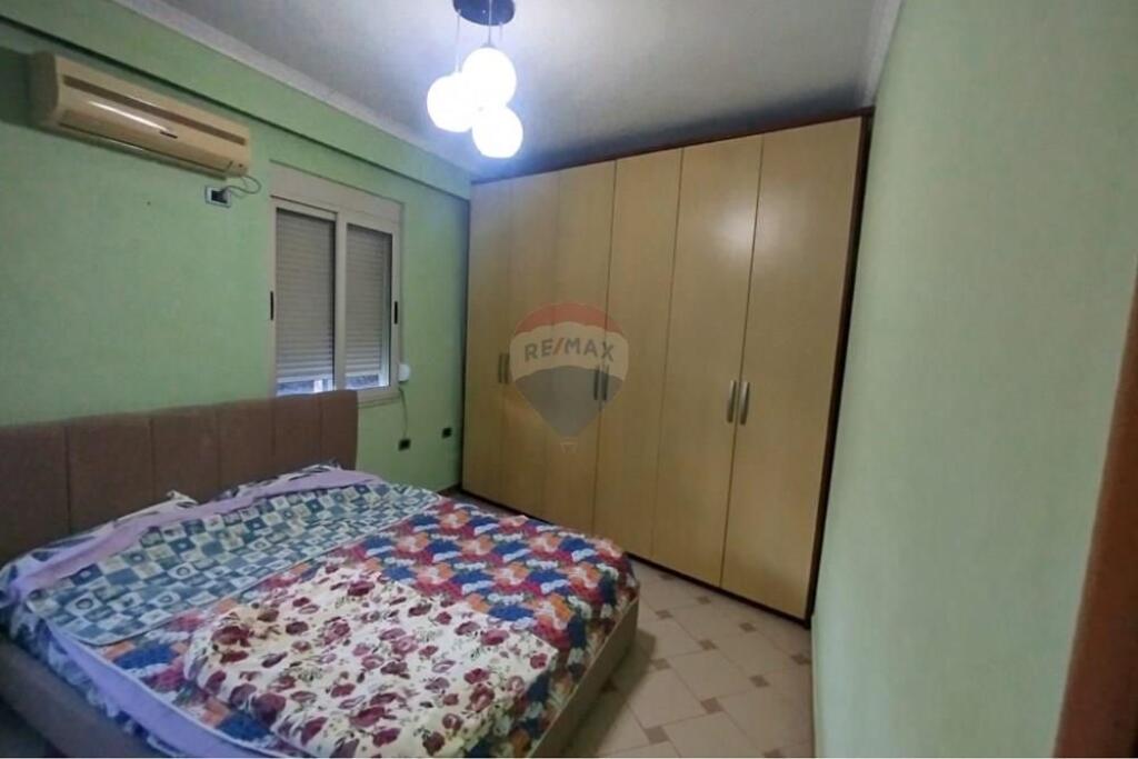 APARTAMENT 2+1 ME QIRA- RRUGA E DURRESIT