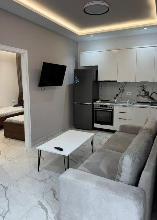 Qera, Apartament 1+1 ,Rruga 5 Maji , Tirane.