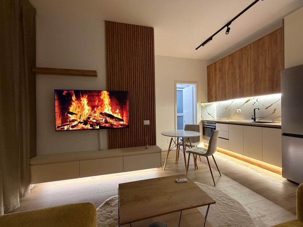 APARTAMENT 1+1 ME QERA - I MOBILUAR