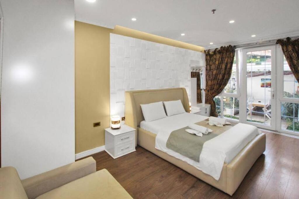 SHITET HOTEL 330 M2 9-KATESHET 2.000.000 EURO