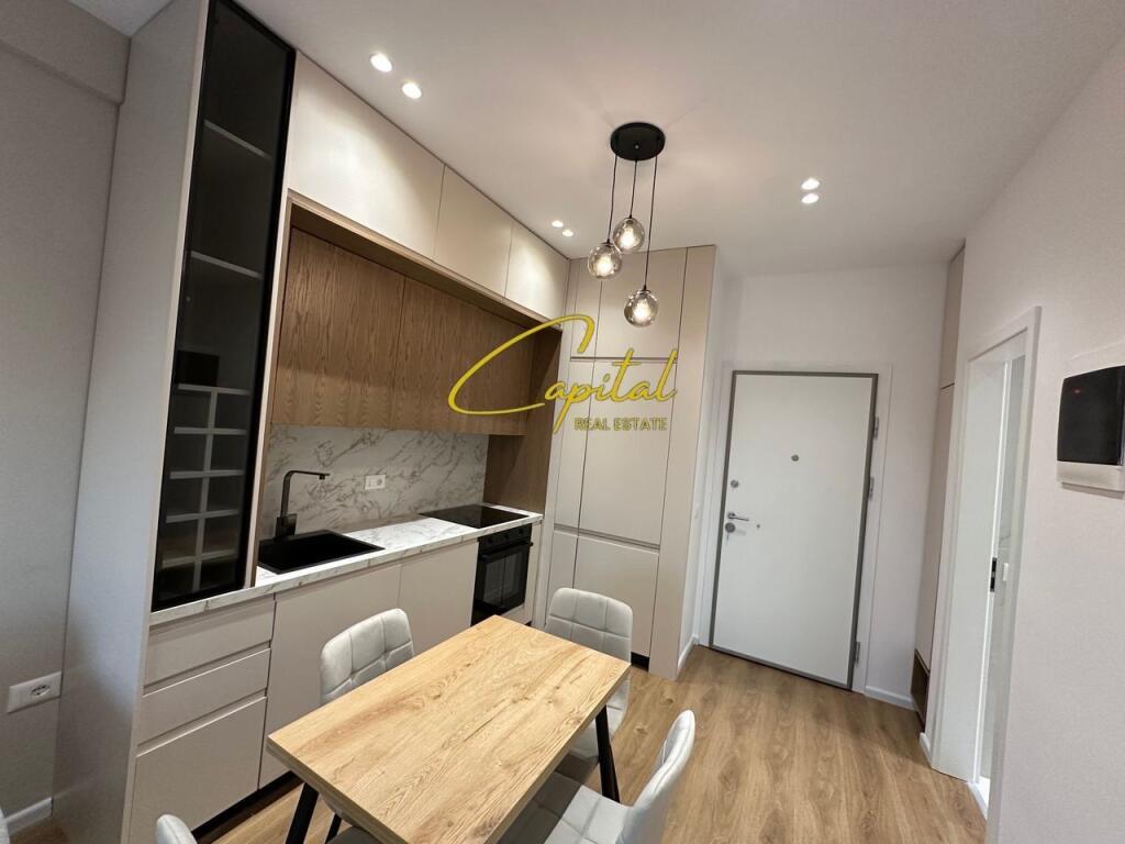 APARTAMENT ME QIRA 2+1 ALI DEMI 52.000 LEKE