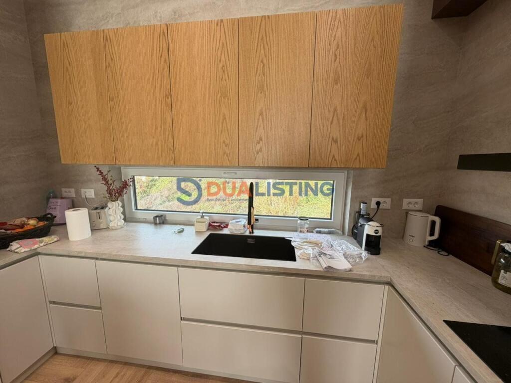 Super apartament/ kat vile per qira, Sauk