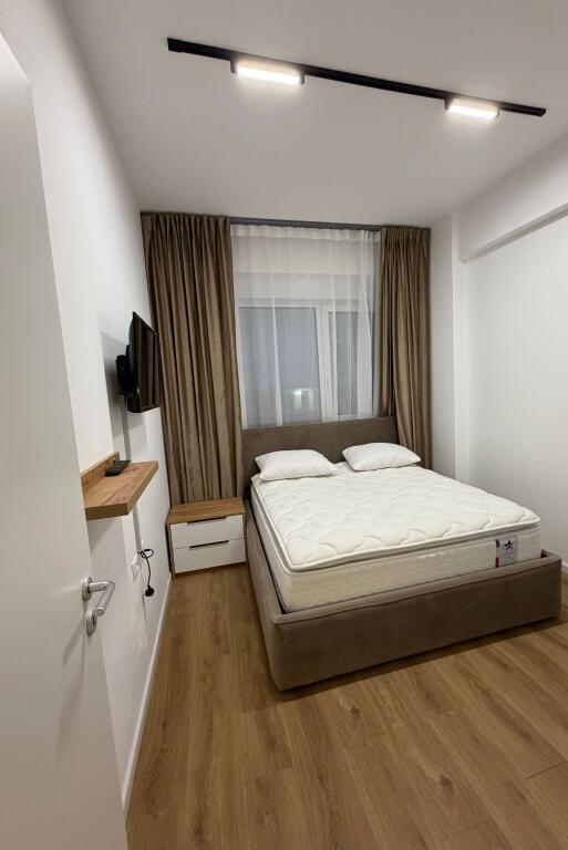 APARTAMENT 1+1 ME QERA - I MOBILUAR