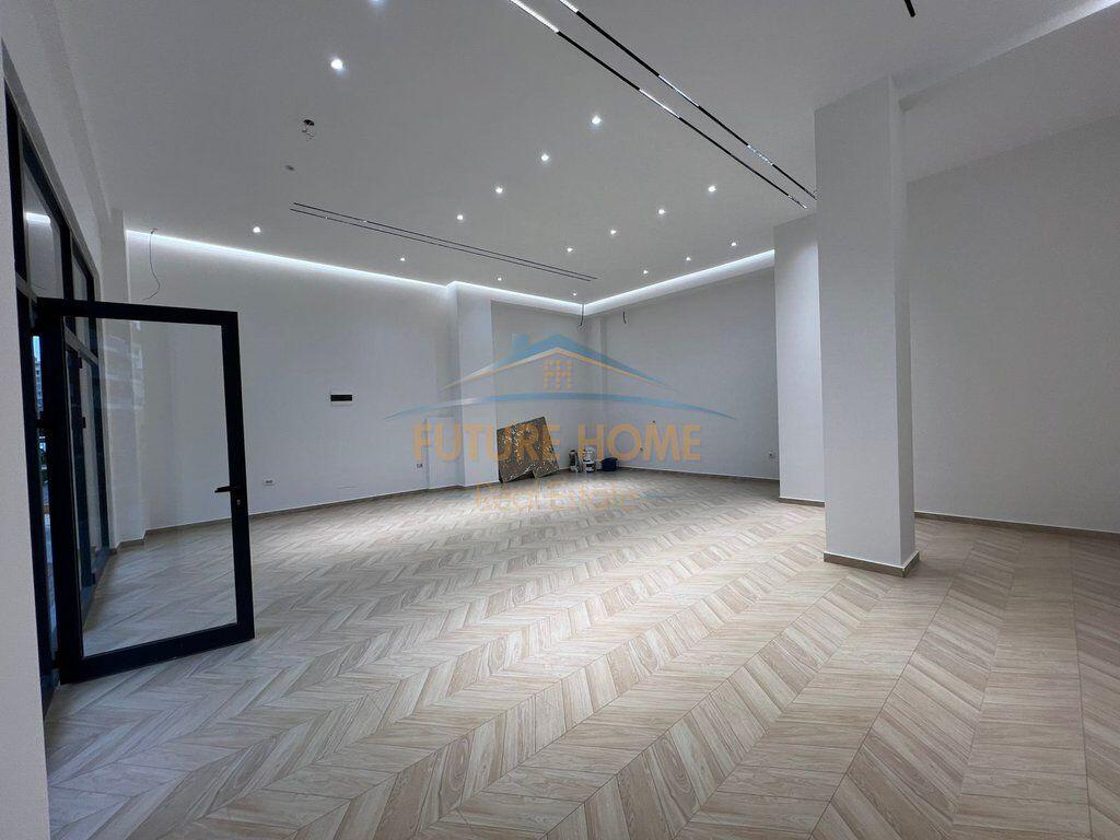 Qera, Ambient biznesi, Rezidenca Oasis, Unaza e Re, Tiranë..